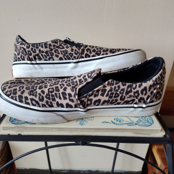 Vans Cheetah Sneakers Size 8 - Picture 3 of 5